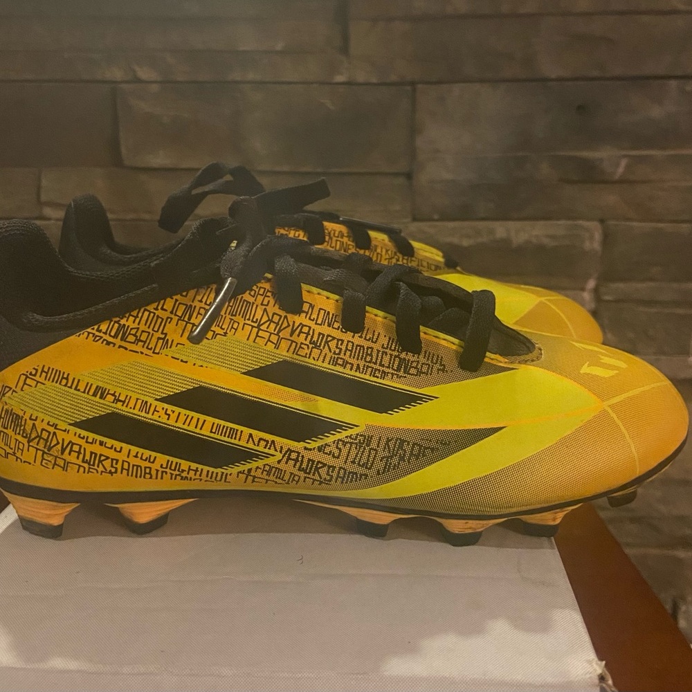Adidas Unisex-Child X Speedflow Messi.3 Firm Ground Soccer Shoe